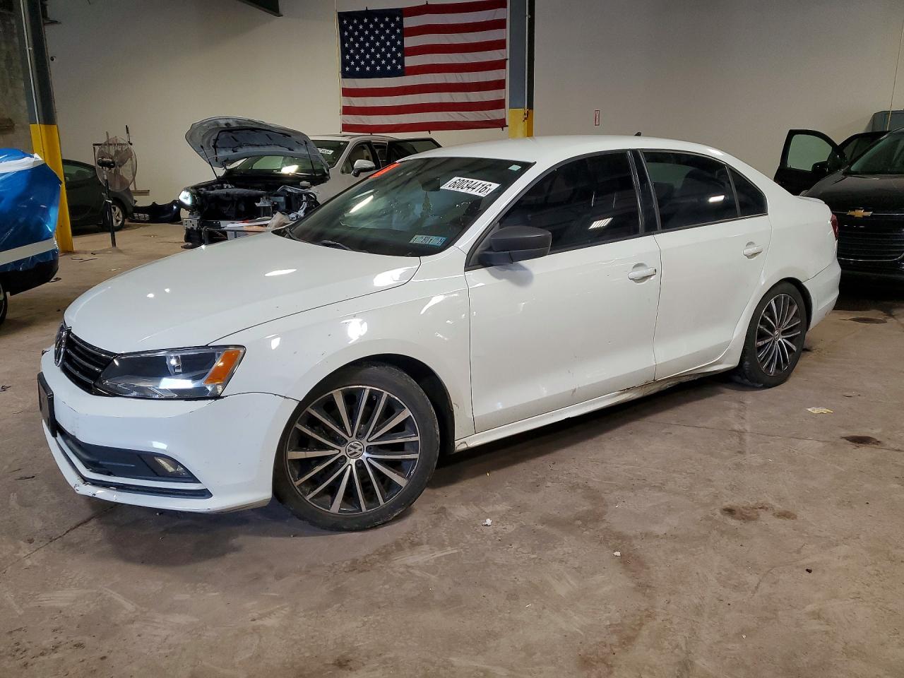 3VWD17AJ6GM349943 · 2016 VOLKSWAGEN JETTA