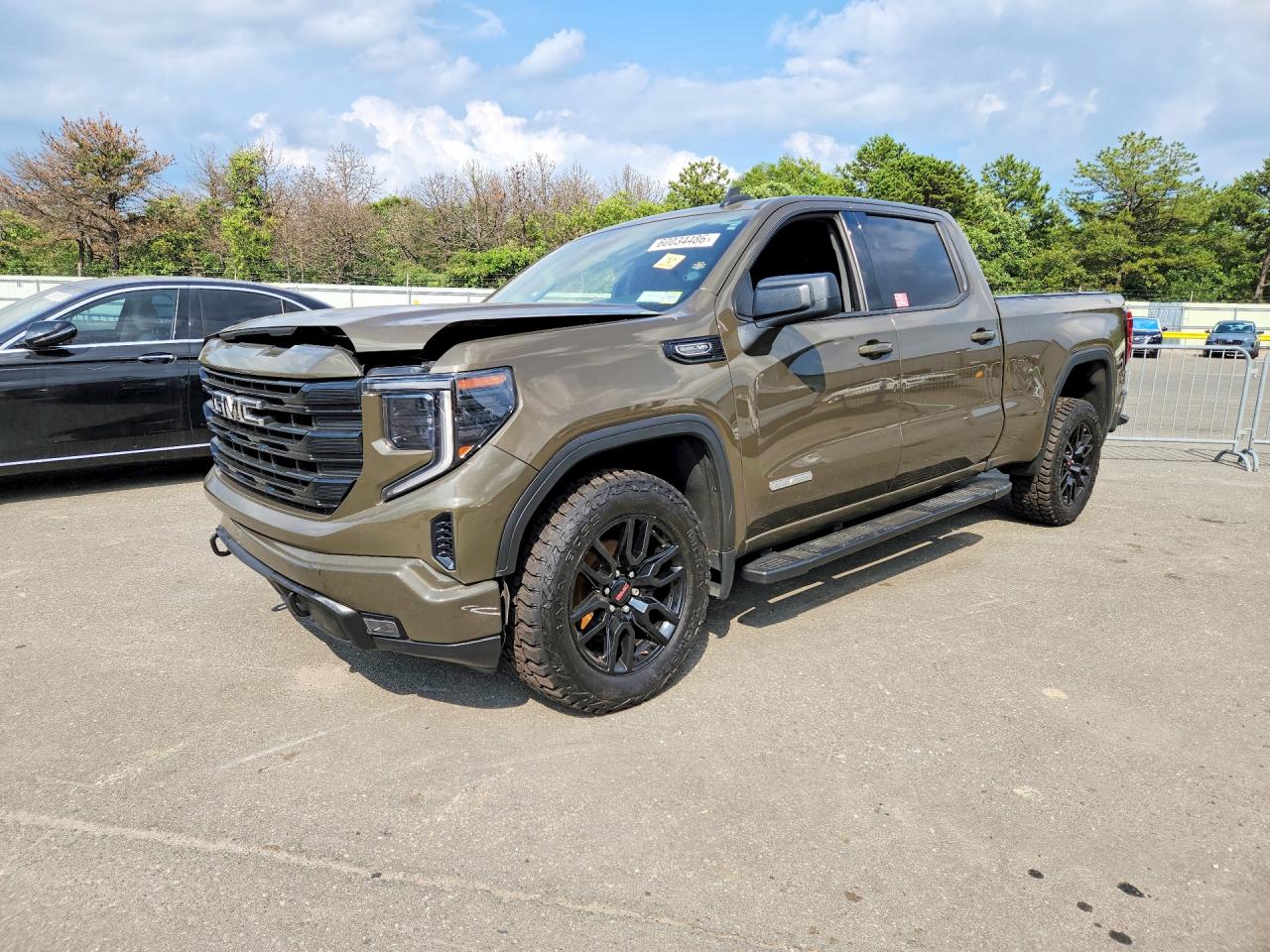 1GTUUCED7RZ157861 · 2024 GMC SIERRA
