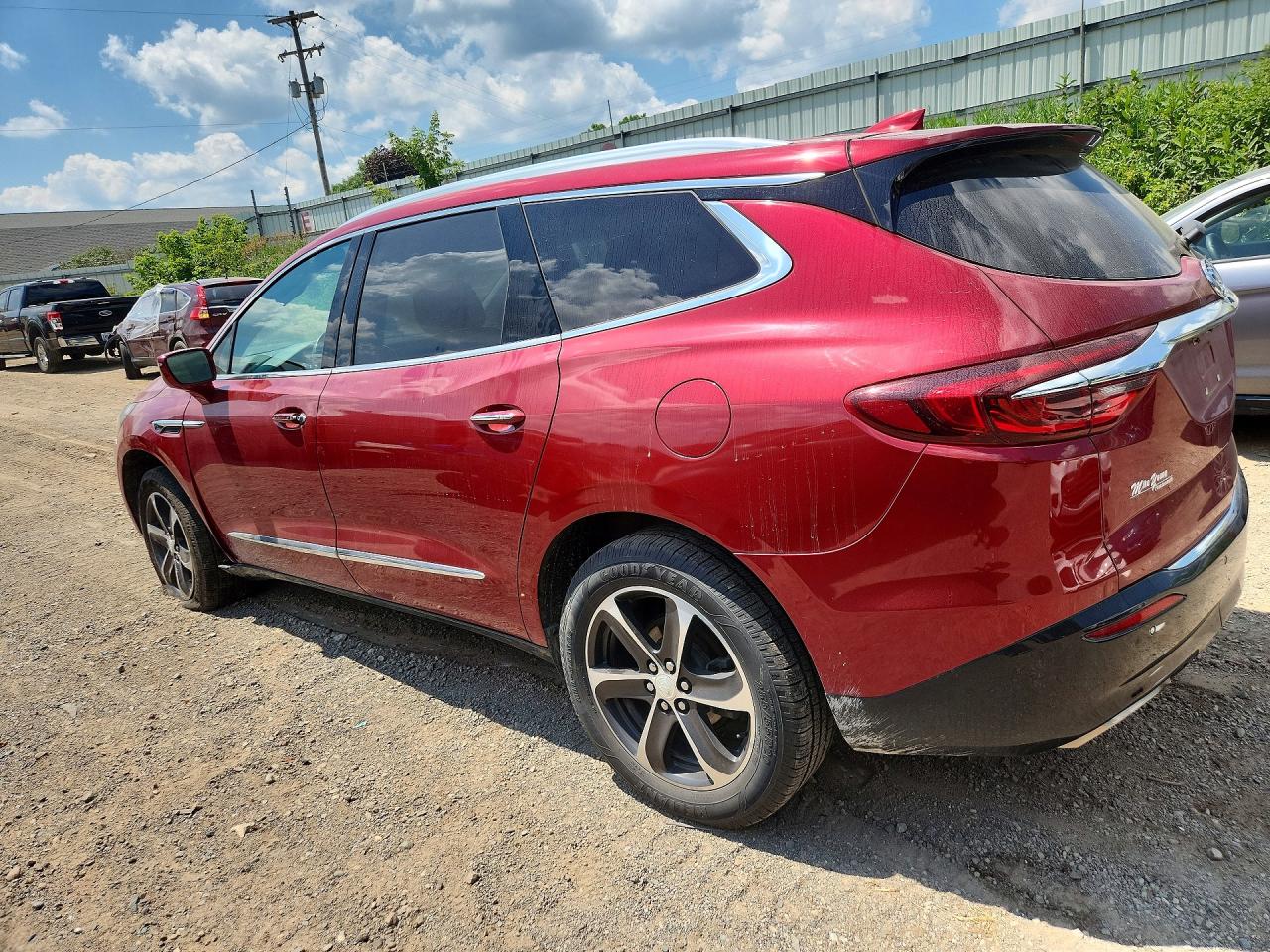 5GAERAKW9KJ196084 · 2019 BUICK ENCLAVE · 2/13