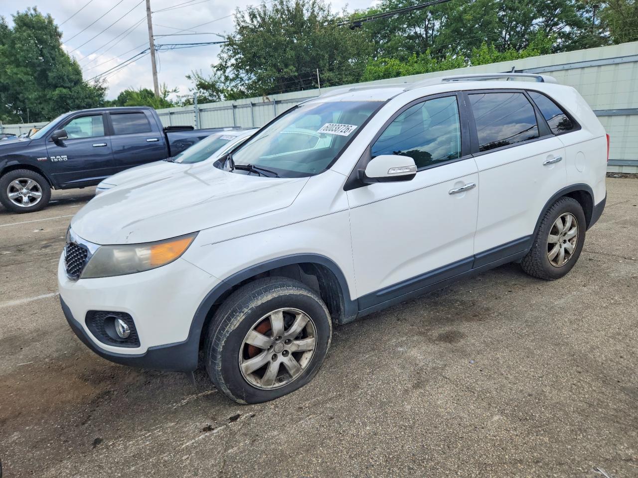 5XYKT4A18BG155942 · 2011 KIA SORENTO