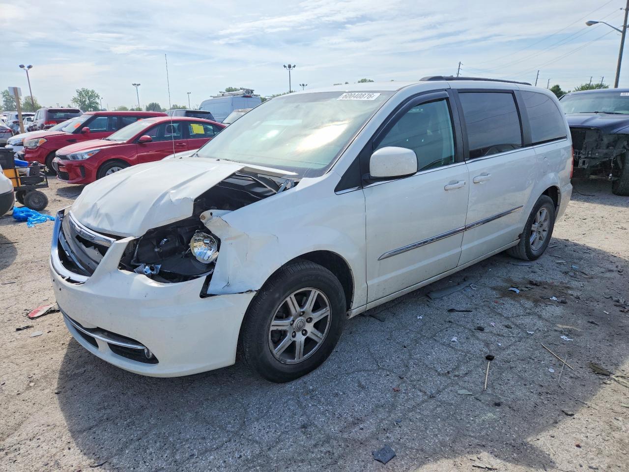 2A4RR5DG2BR611376 · 2011 CHRYSLER TOWN & COUNTRY