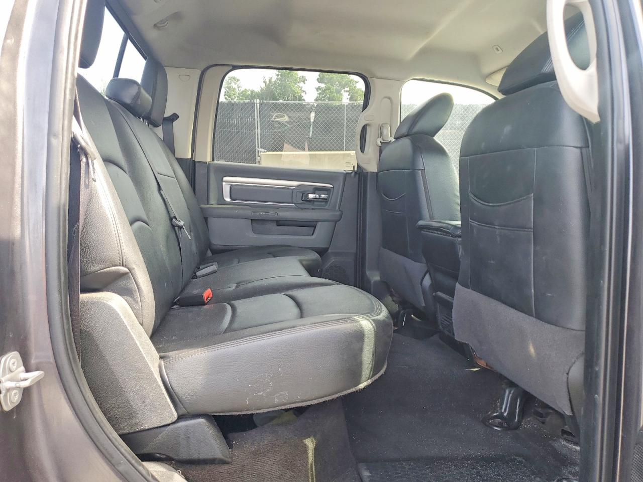 1C6RR7LT8HS752967 · 2017 RAM 1500 · 10/12