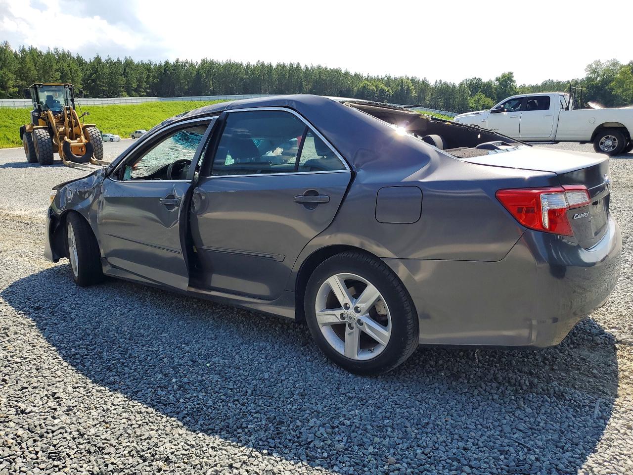 4T1BF1FK9EU350387 · 2014 TOYOTA CAMRY · 2/12