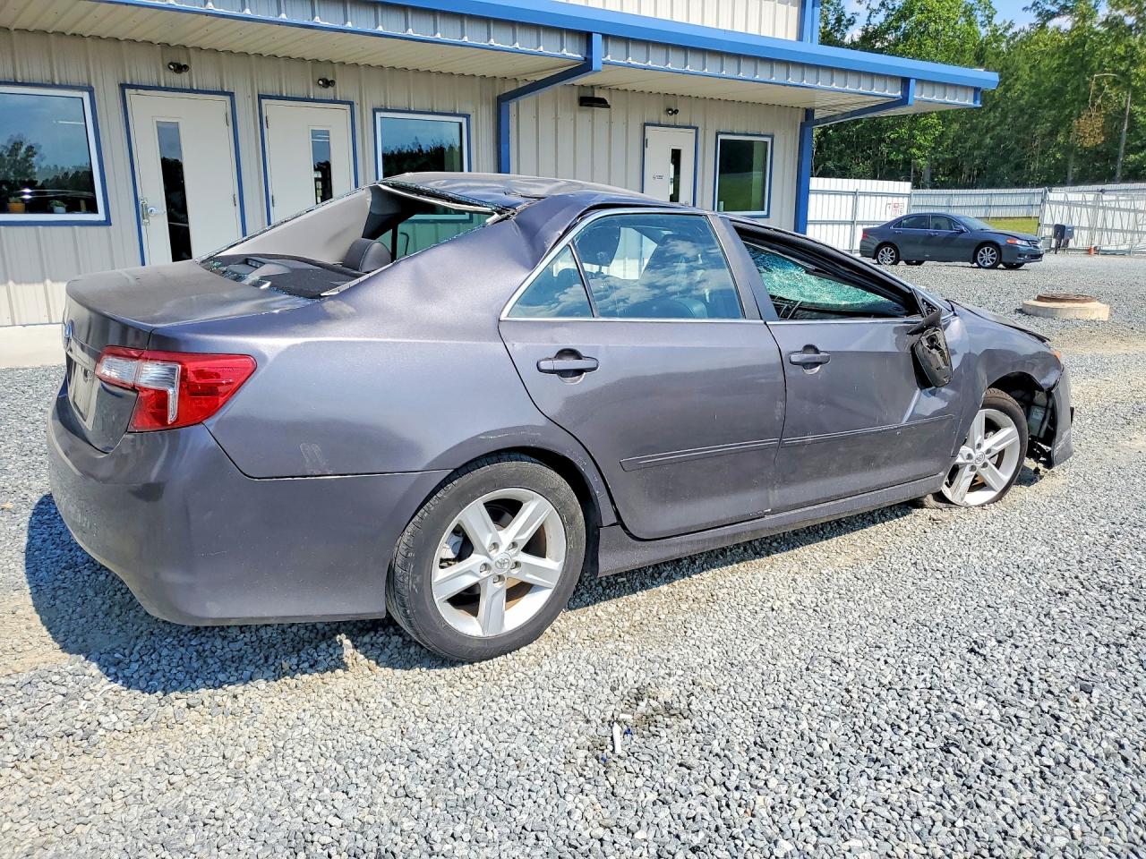 4T1BF1FK9EU350387 · 2014 TOYOTA CAMRY · 3/12