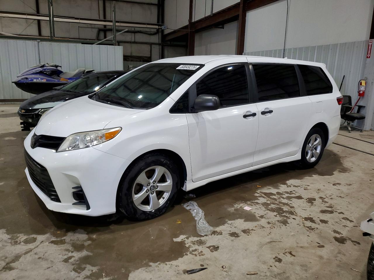 5TDZZ3DC4KS988547 · 2019 TOYOTA SIENNA