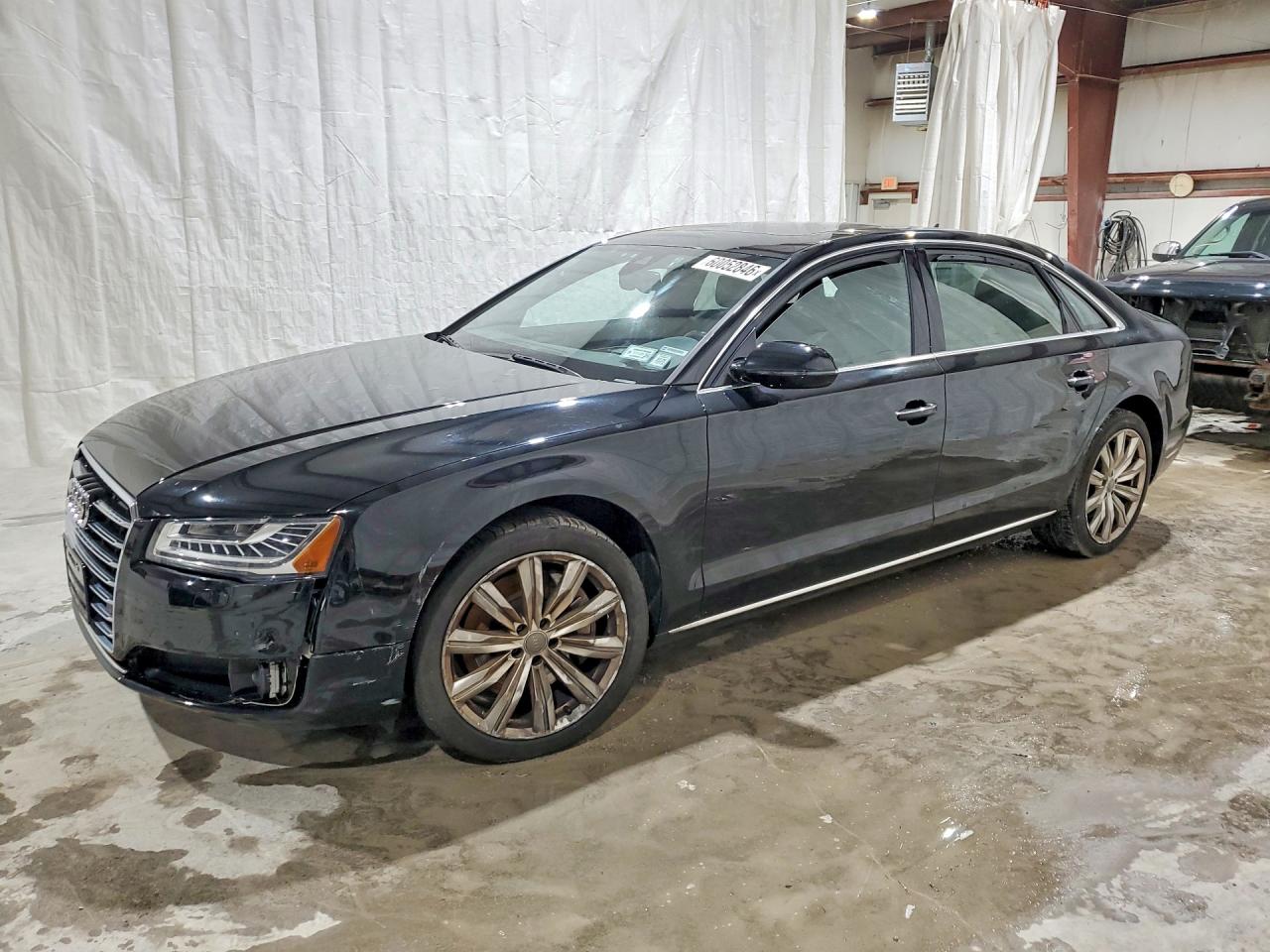 2016 AUDI A8