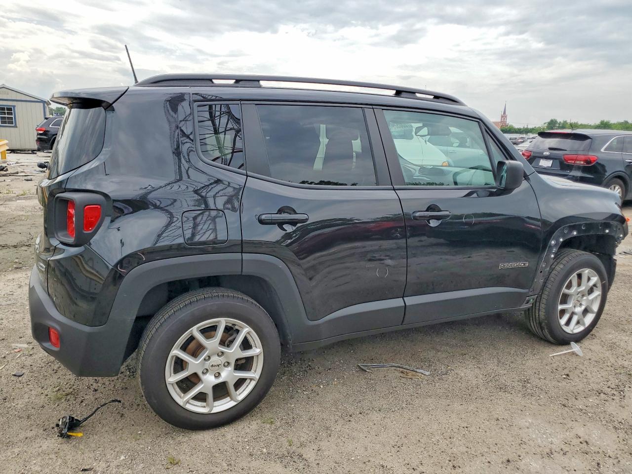 ZACNJDB12NPN64182 · 2022 JEEP RENEGADE · 3/13