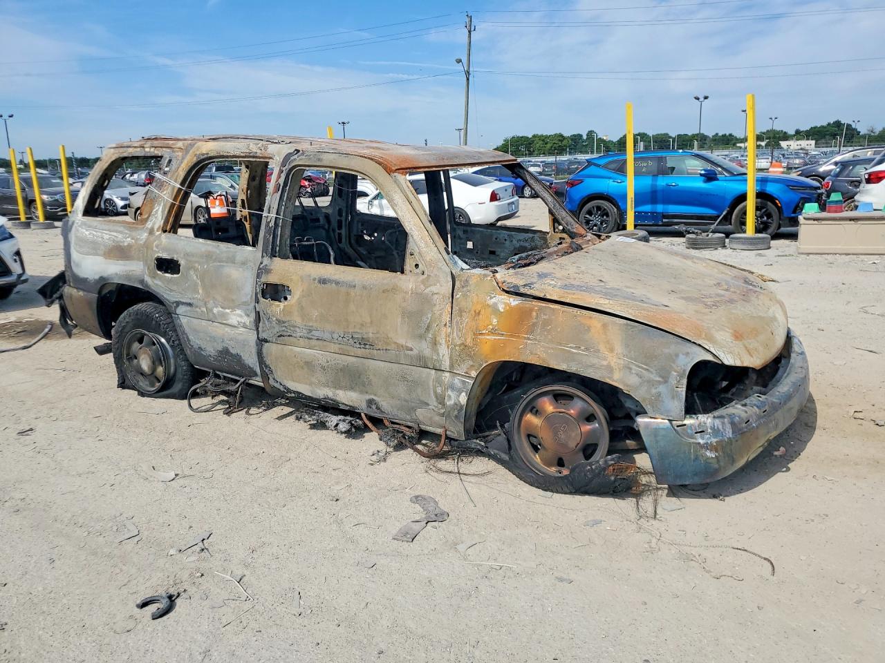 1GKEK13T83J320973 · 2003 GMC YUKON · 4/12