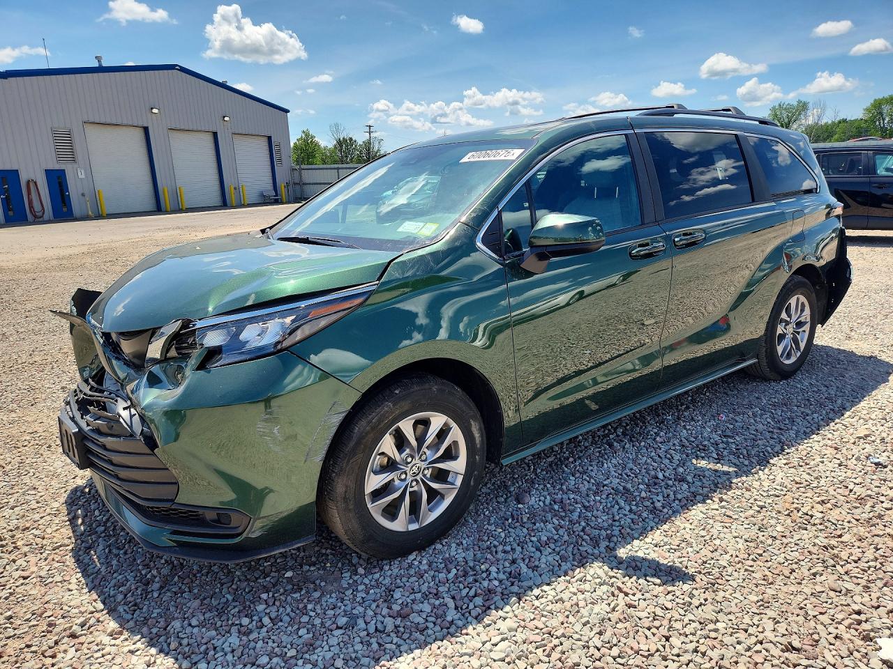 2025 TOYOTA SIENNA