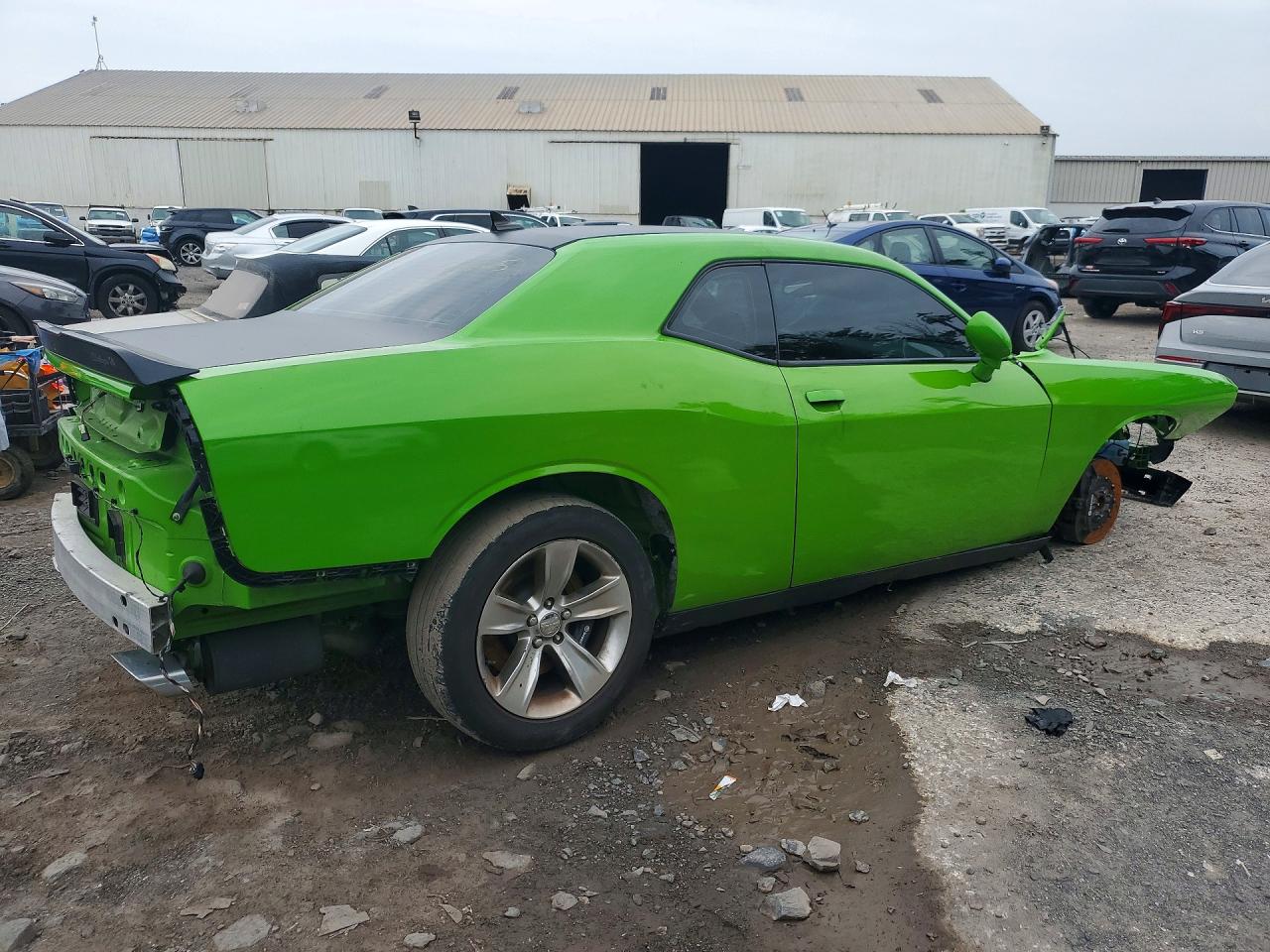 2C3CDZFJ8HH584729 · 2017 DODGE CHALLENGER · 3/13
