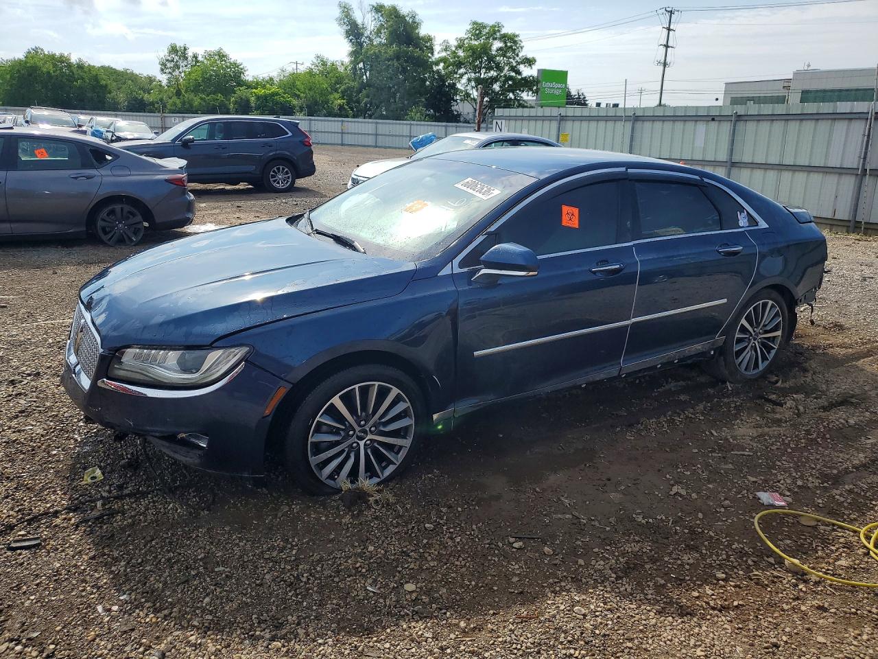 3LN6L5LU7HR654823 · 2017 LINCOLN MKZ