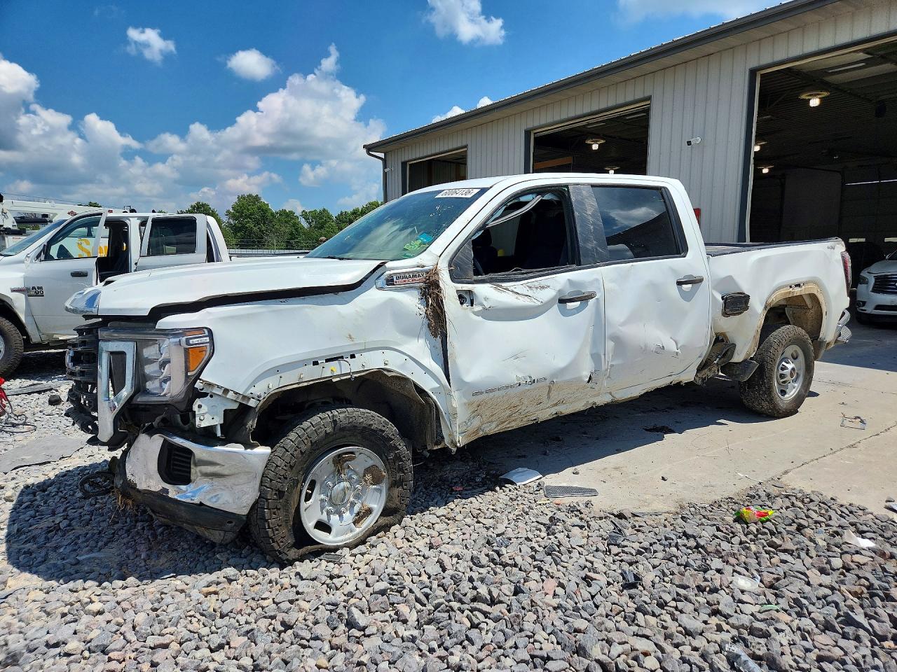 1GT49LEY5NF297732 · 2022 GMC SIERRA