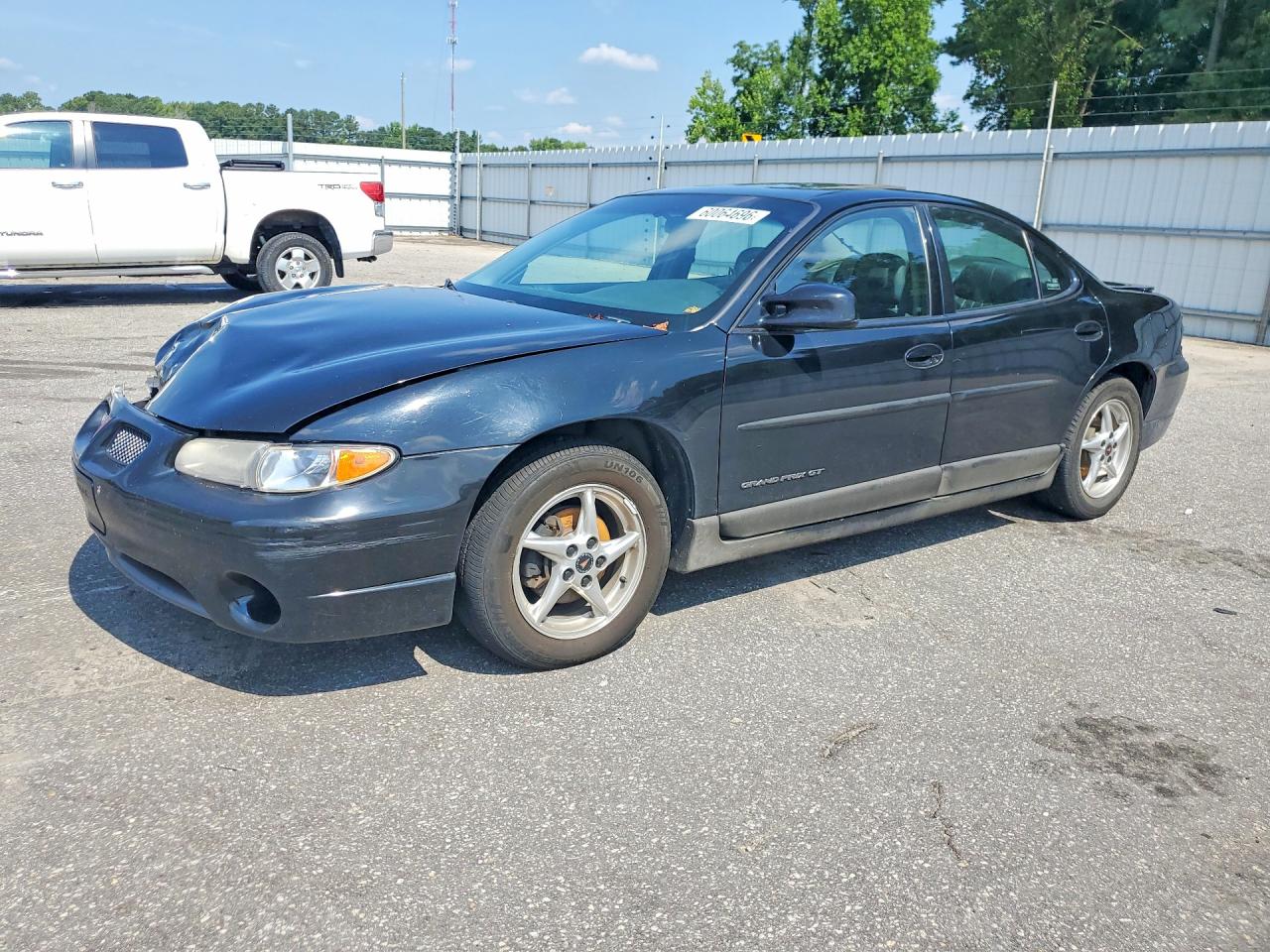 1G2WP52K3YF101225 · 2000 PONTIAC GRAND PRIX
