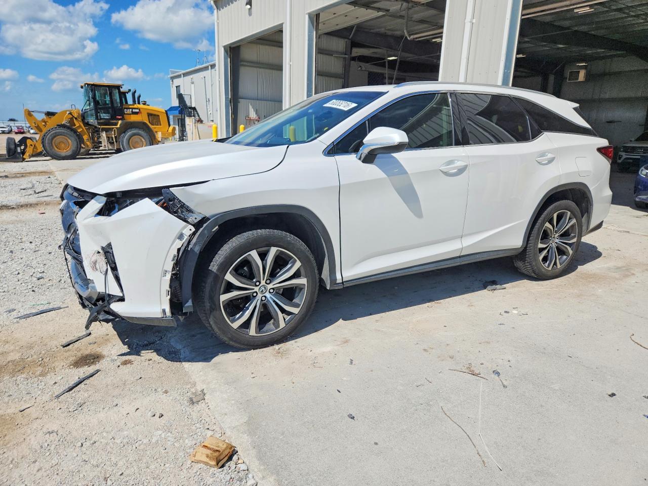 JTJDZKCA1J2000826 · 2018 LEXUS RX