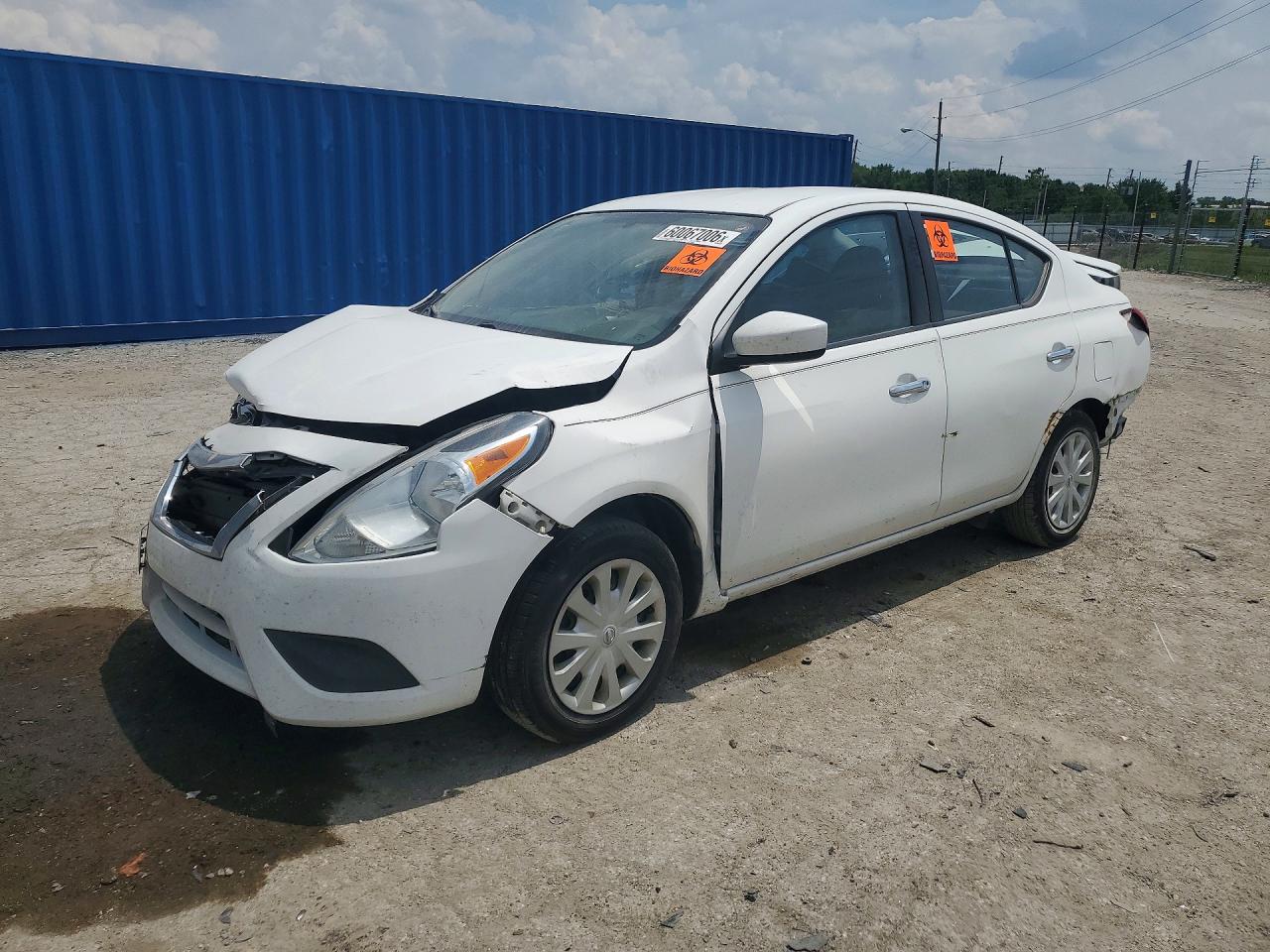 3N1CN7AP4JL855276 · 2018 NISSAN VERSA