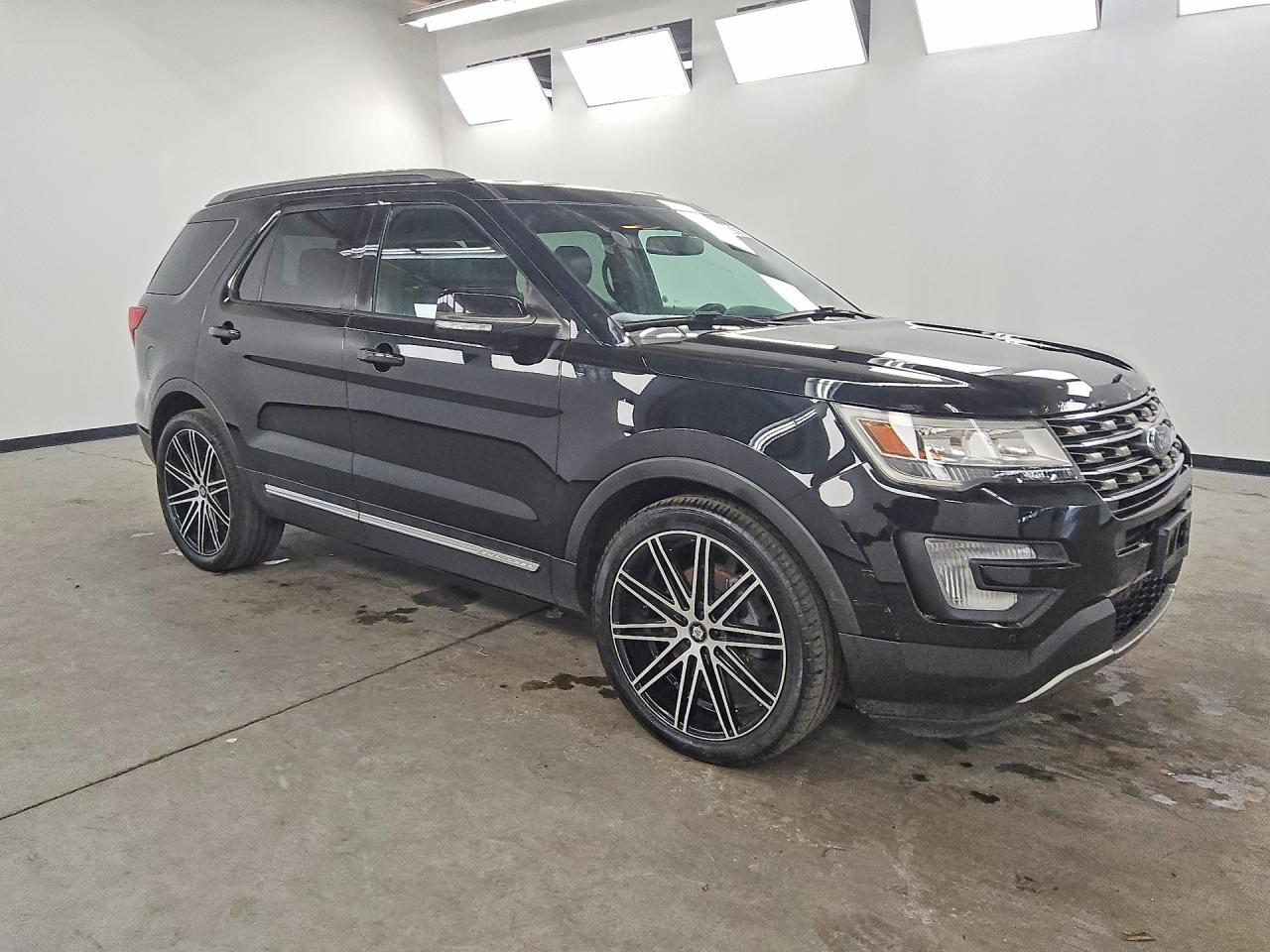1FM5K7DH1HGE20678 · 2017 FORD EXPLORER · 4/13