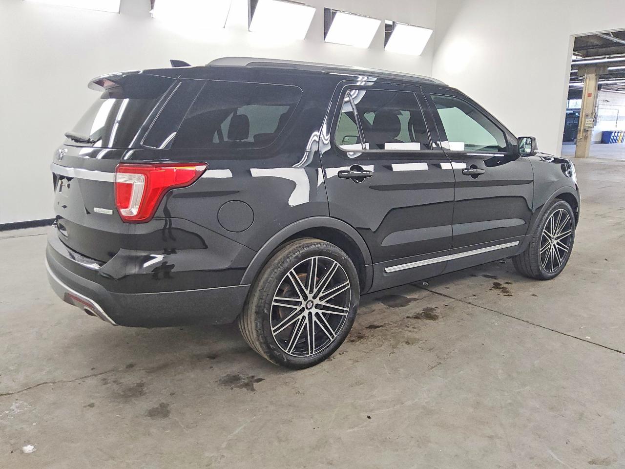 1FM5K7DH1HGE20678 · 2017 FORD EXPLORER · 3/13