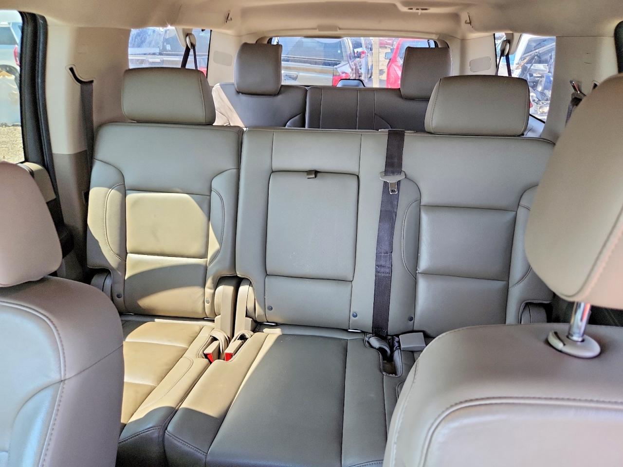 1GNSCHKC4KR265760 · 2019 CHEVROLET SUBURBAN · 10/13