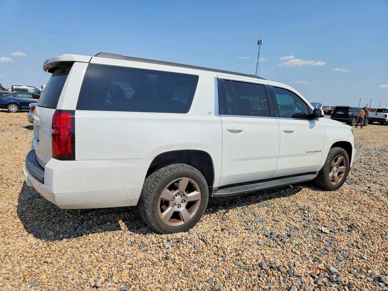 1GNSCHKC4KR265760 · 2019 CHEVROLET SUBURBAN · 3/13