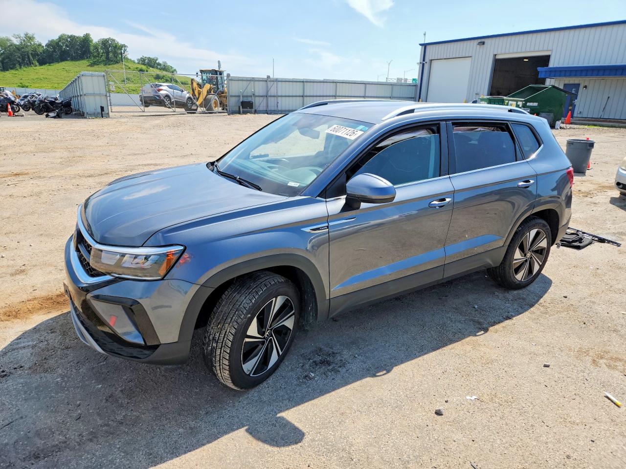 3VVUX7B23RM097064 · 2024 VOLKSWAGEN TAOS