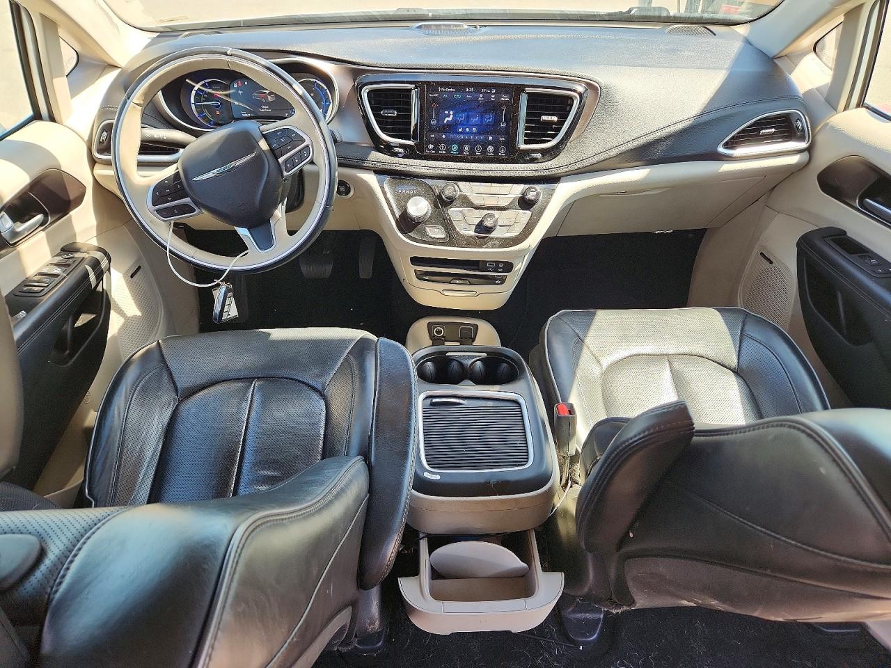 2C4RC1N75JR230179 · 2018 CHRYSLER PACIFICA · 8/14
