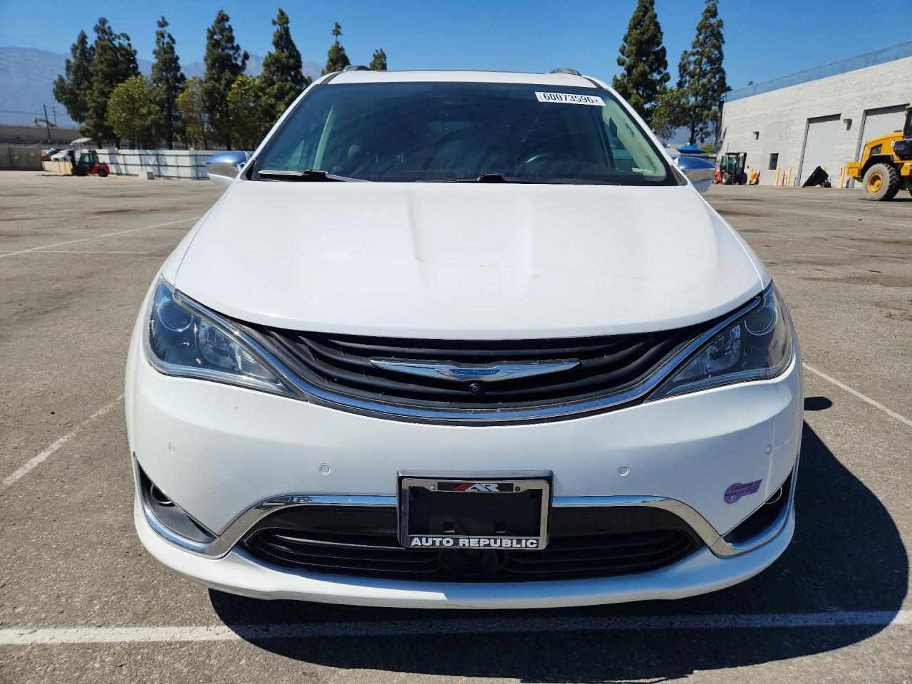 2C4RC1N75JR230179 · 2018 CHRYSLER PACIFICA · 5/14