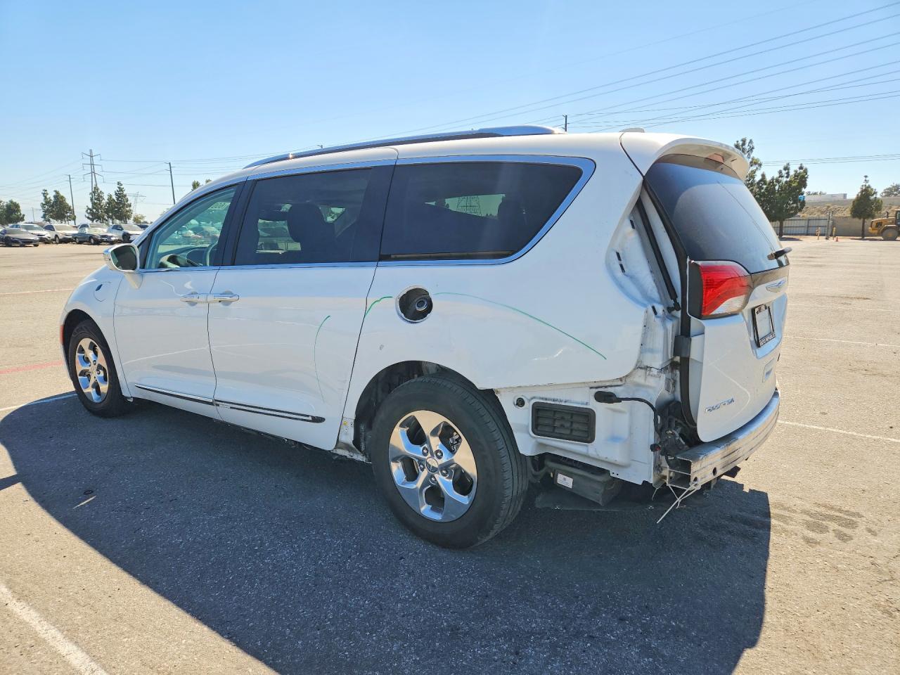 2C4RC1N75JR230179 · 2018 CHRYSLER PACIFICA · 2/14