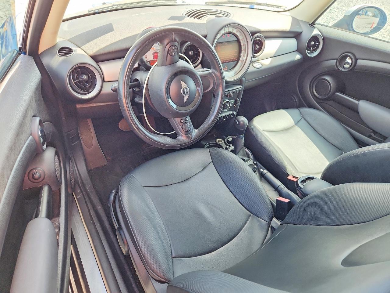 WMWSU3C50BT251105 · 2011 MINI COOPER · 8/12