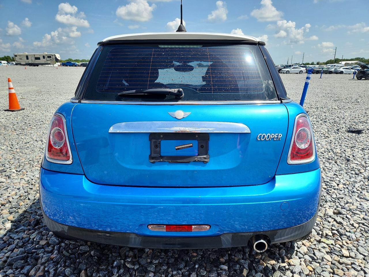 WMWSU3C50BT251105 · 2011 MINI COOPER · 6/12
