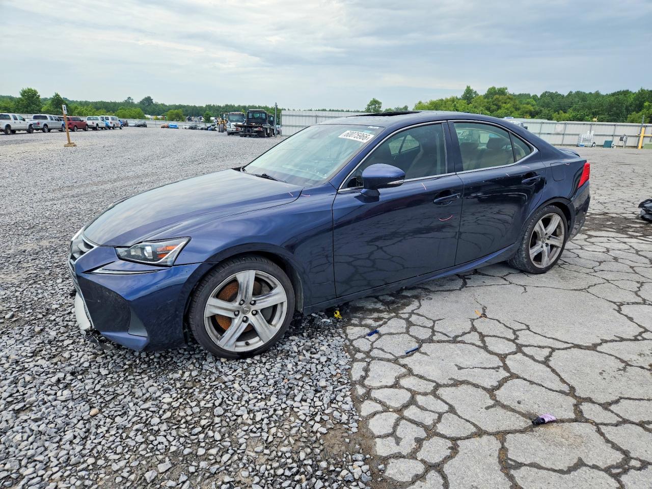 2017 LEXUS IS