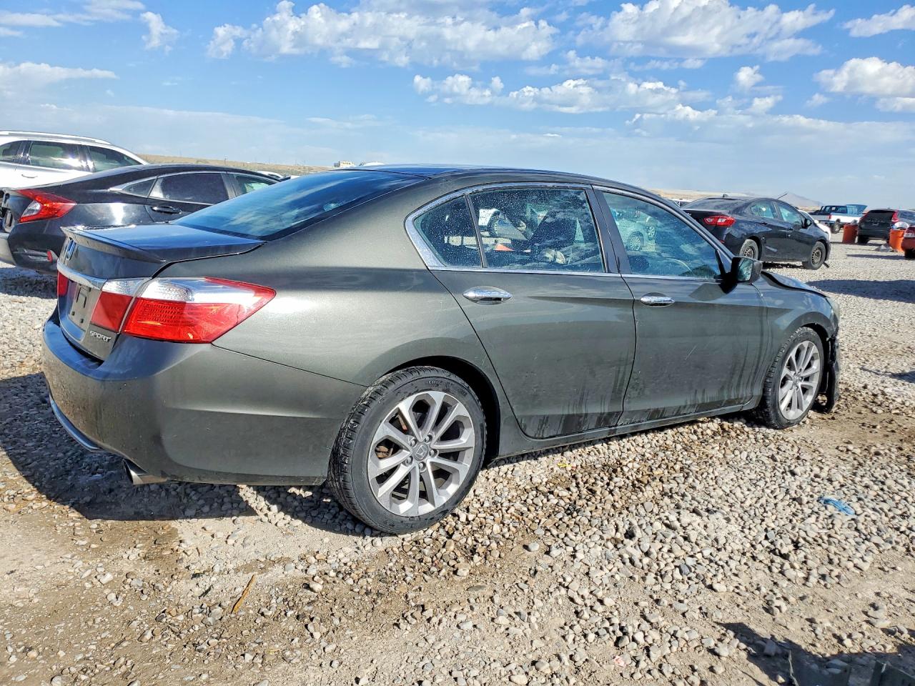 1HGCR2F56DA073974 · 2013 HONDA ACCORD · 3/13