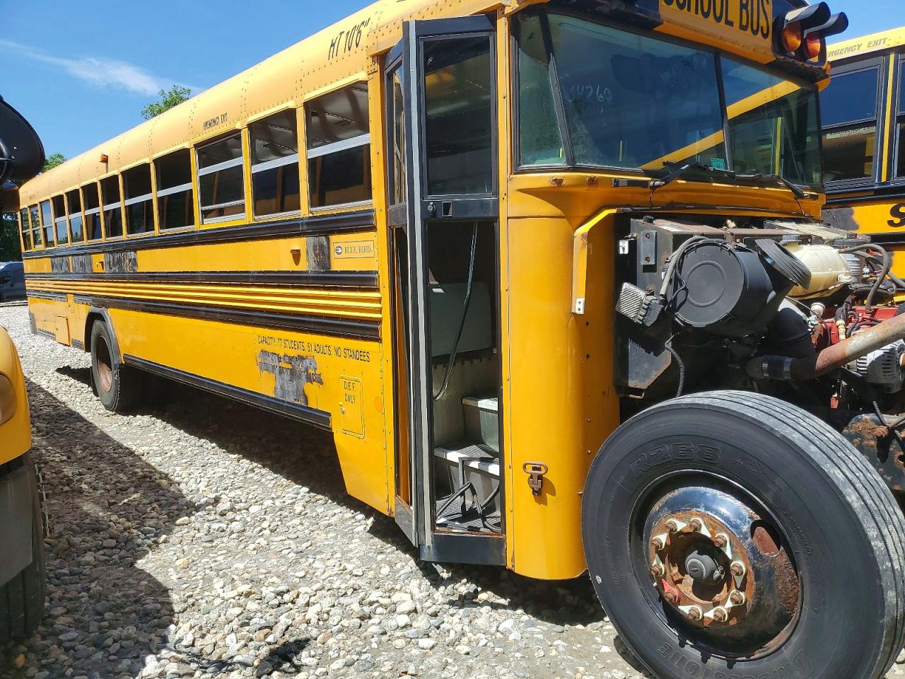 1BAKGCPAXDF293830 · 2013 BLUB SCHOOL BUS