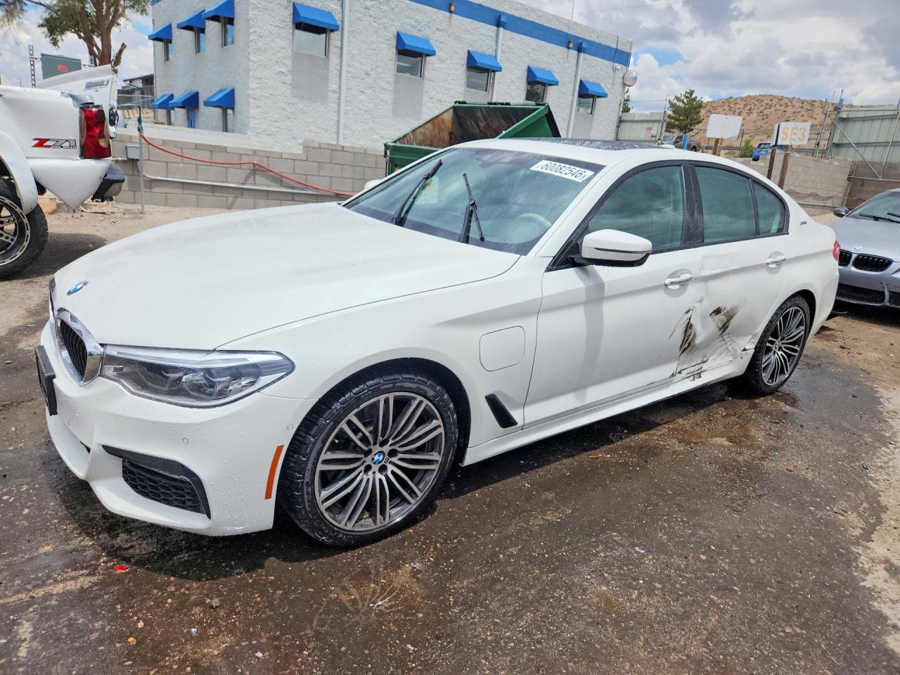 WBAJA9C57JB033139 · 2018 BMW 530E