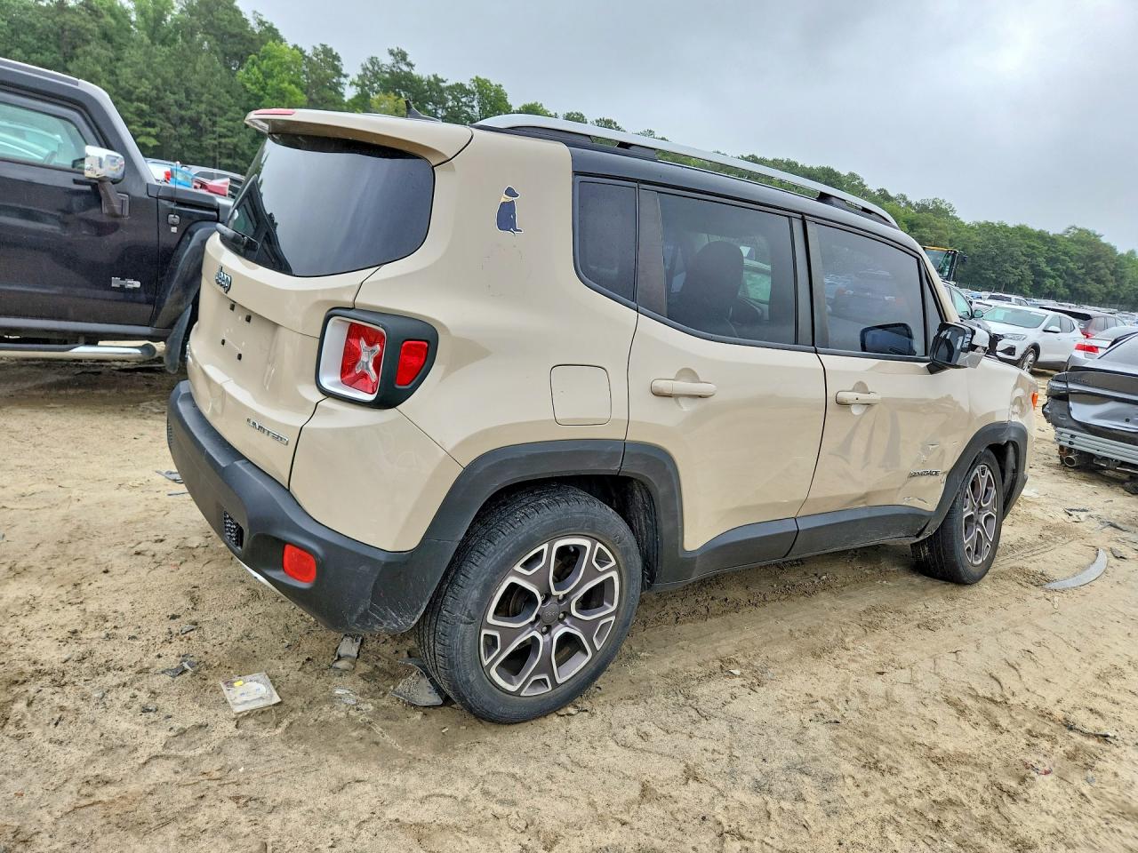 ZACCJBDT4FPC45851 · 2015 JEEP RENEGADE · 3/13