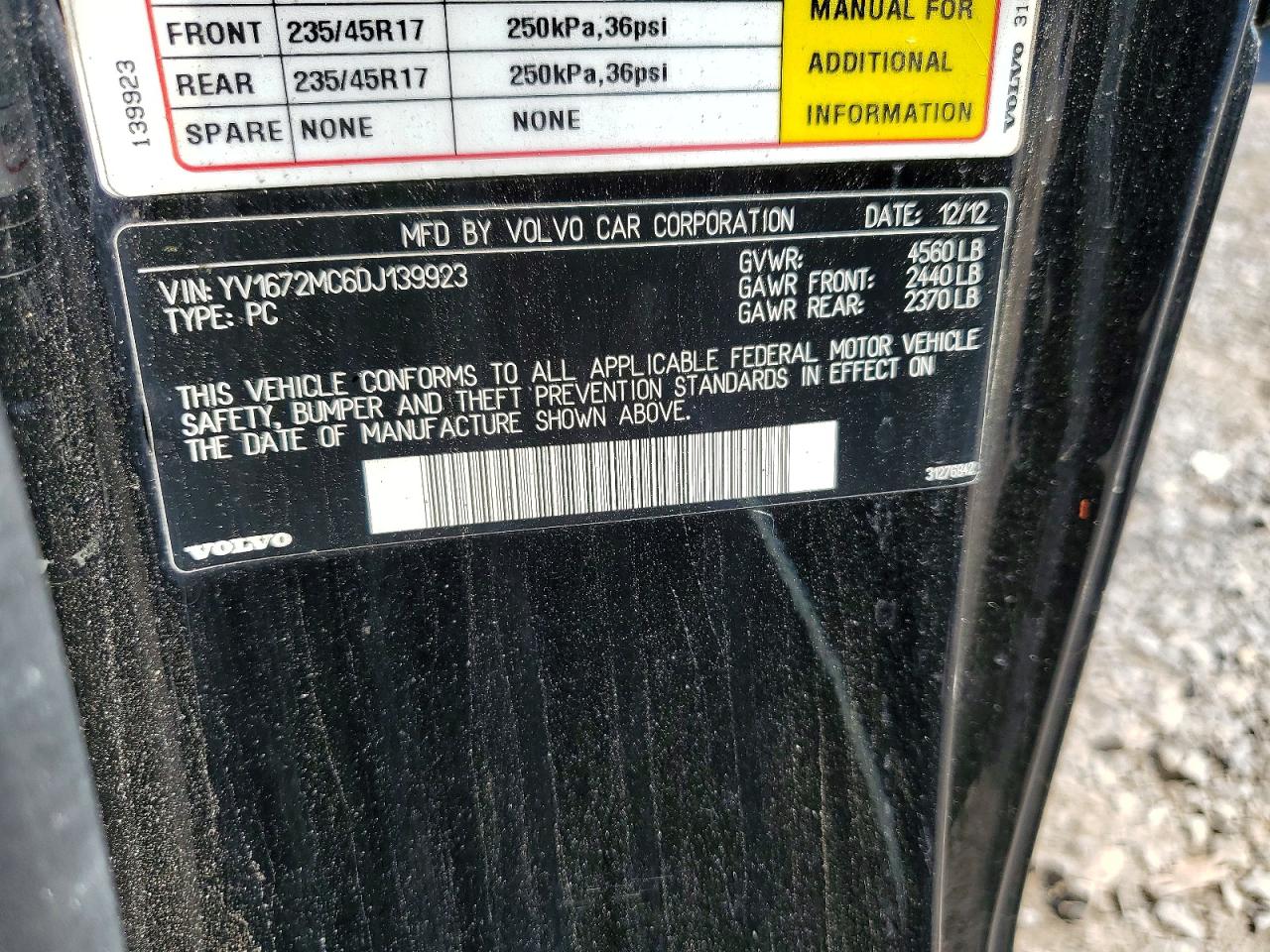 YV1672MC6DJ139923 · 2013 VOLVO C70 · 12/12