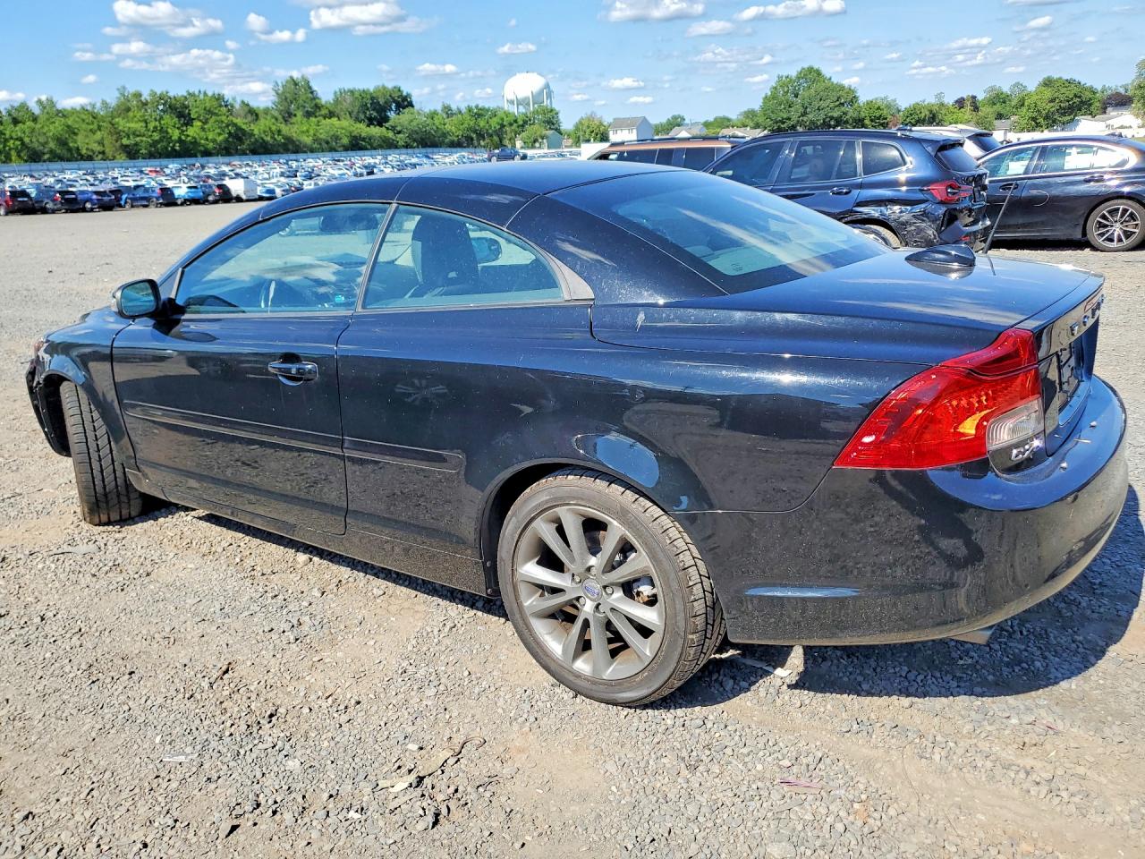 YV1672MC6DJ139923 · 2013 VOLVO C70 · 2/12