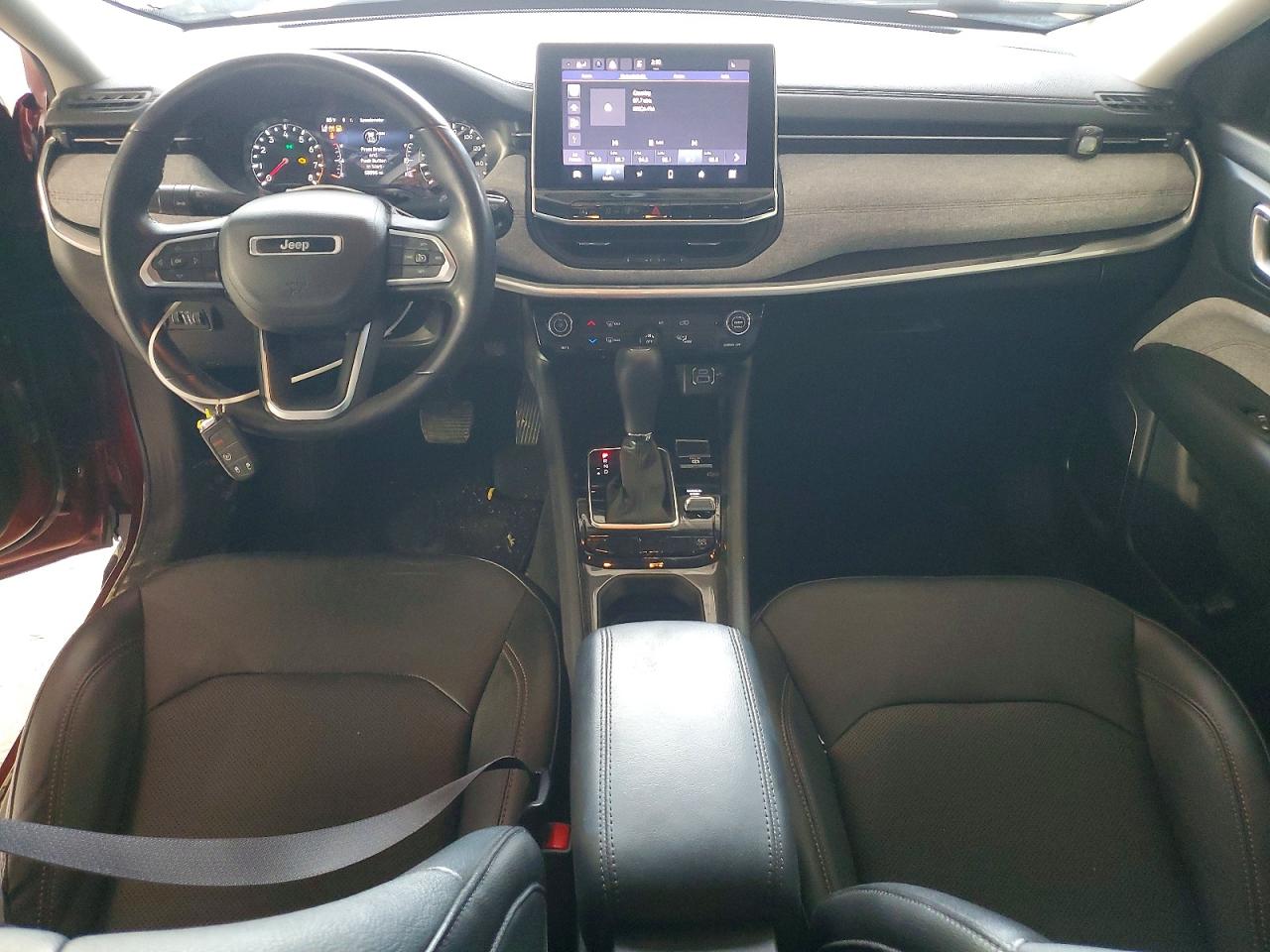 3C4NJDFB2NT213030 · 2022 JEEP COMPASS · 8/13