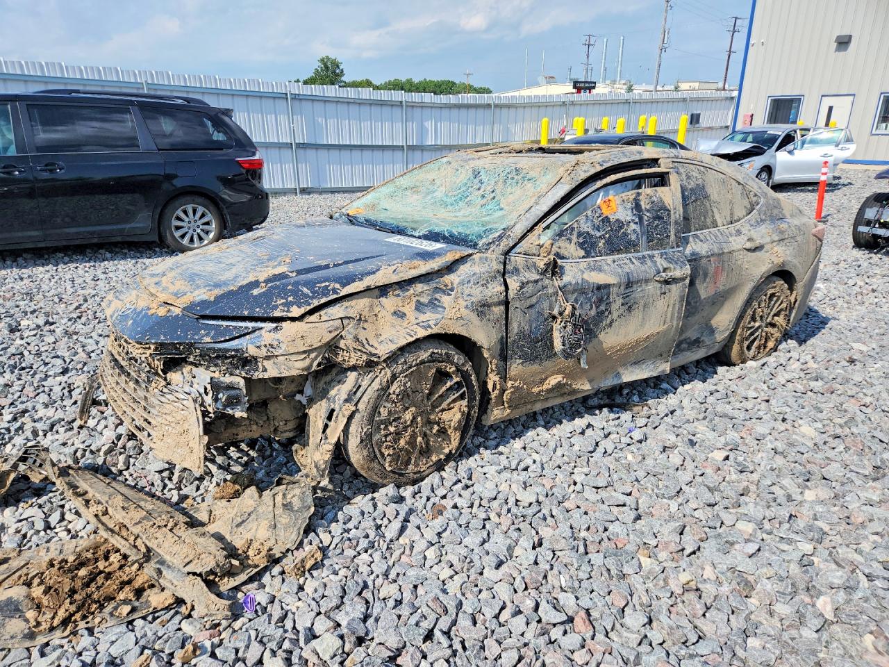 4T1DBADK1TU039122 · 2026 TOYOTA CAMRY
