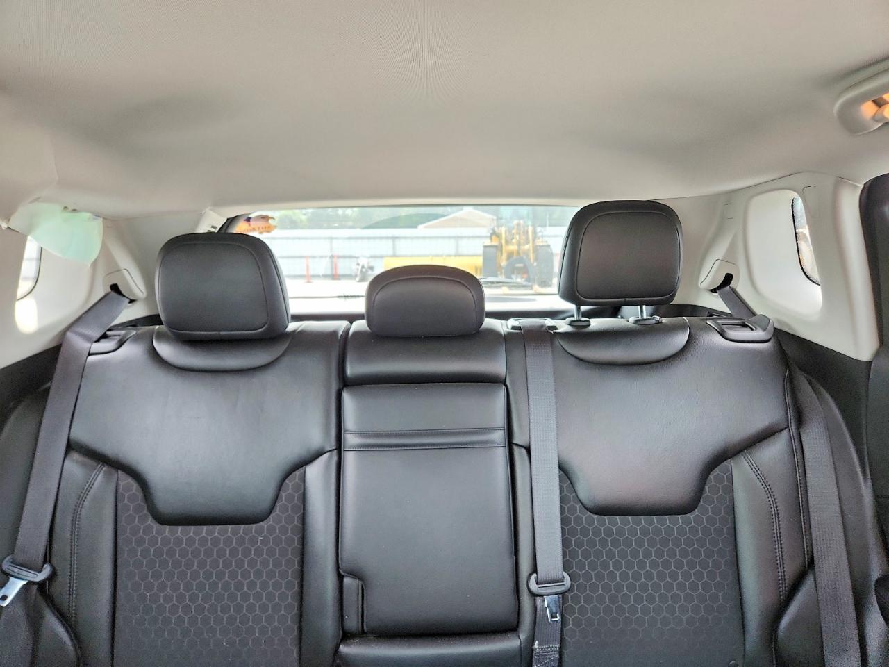 3C4NJDBB0KT598704 · 2019 JEEP COMPASS · 10/14