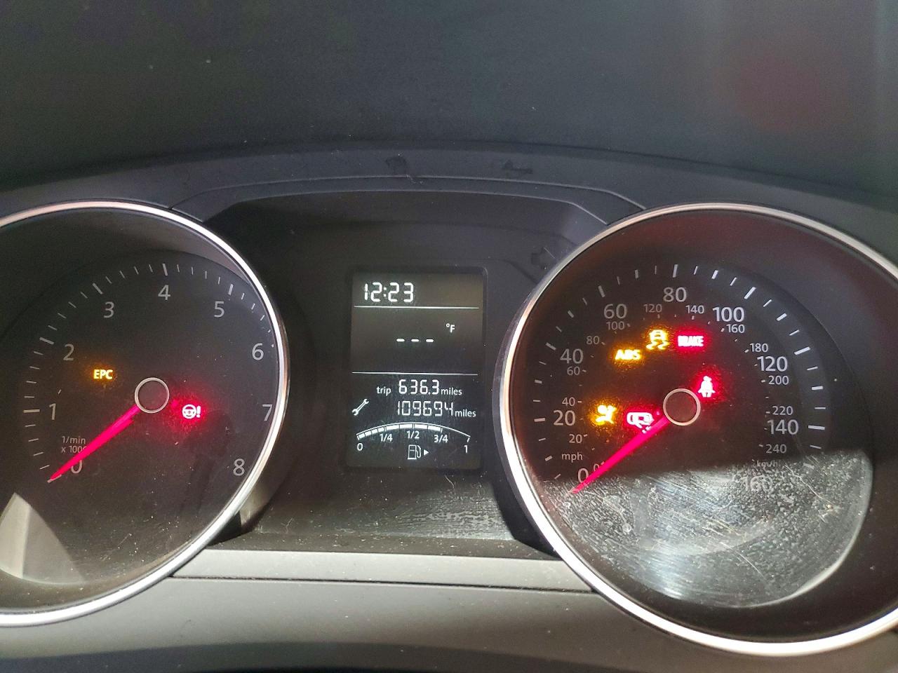 3VW2B7AJ2HM226209 · 2017 VOLKSWAGEN JETTA · 9/13