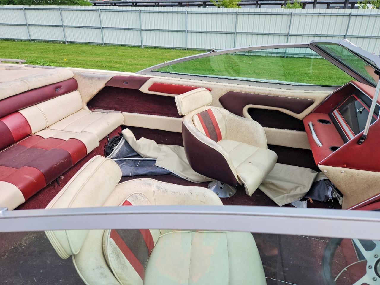SERA7531E686197SX · 1986 SEA RAY OPEN BOW · 5/10