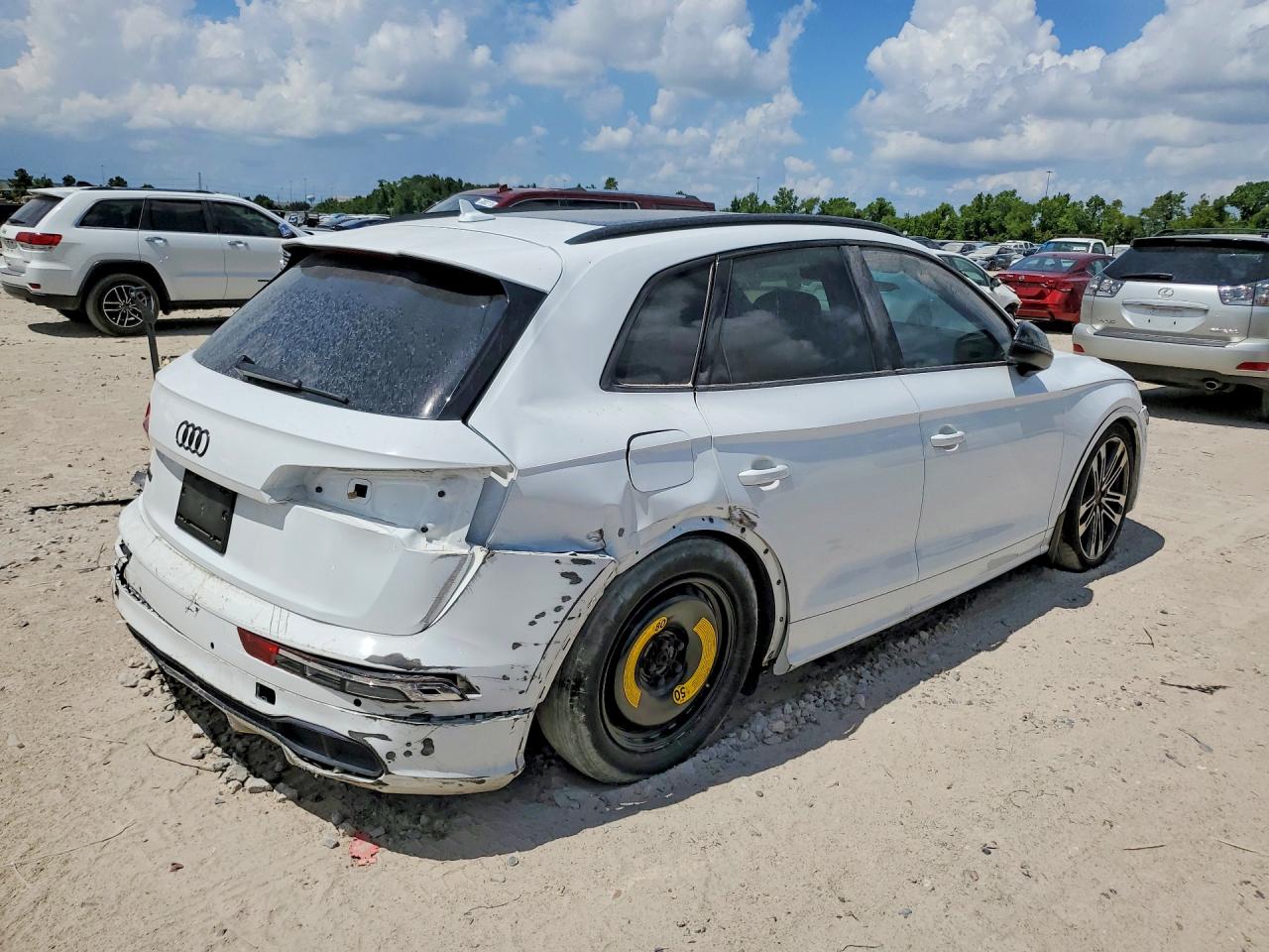 WA1B4AFY6L2113390 · 2020 AUDI SQ5 · 3/13