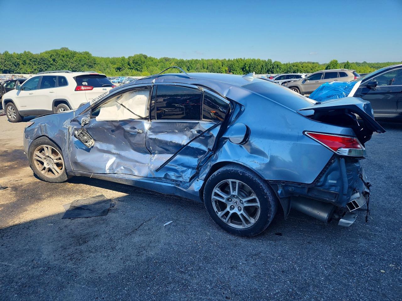19UUA8F2XAA027256 · 2010 ACURA TL · 2/12