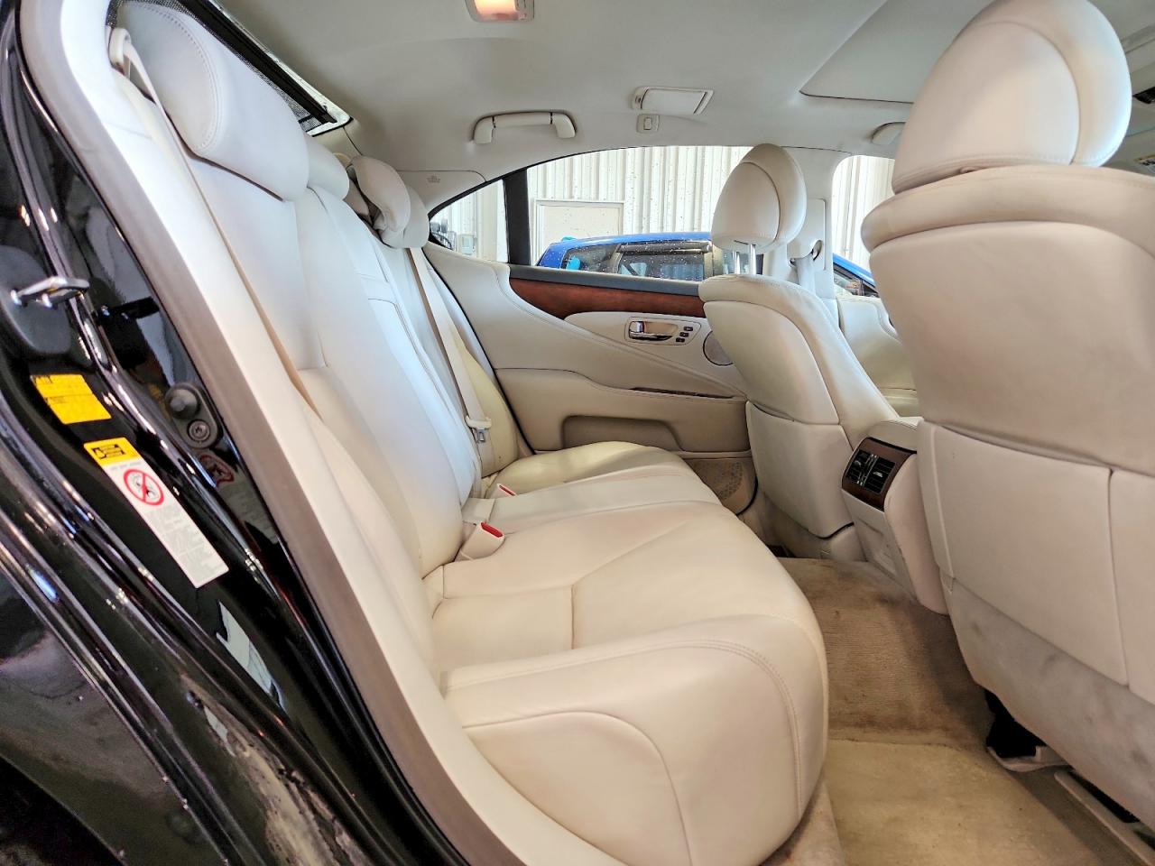 JTHCL1EF4A5006765 · 2010 LEXUS LS · 10/12