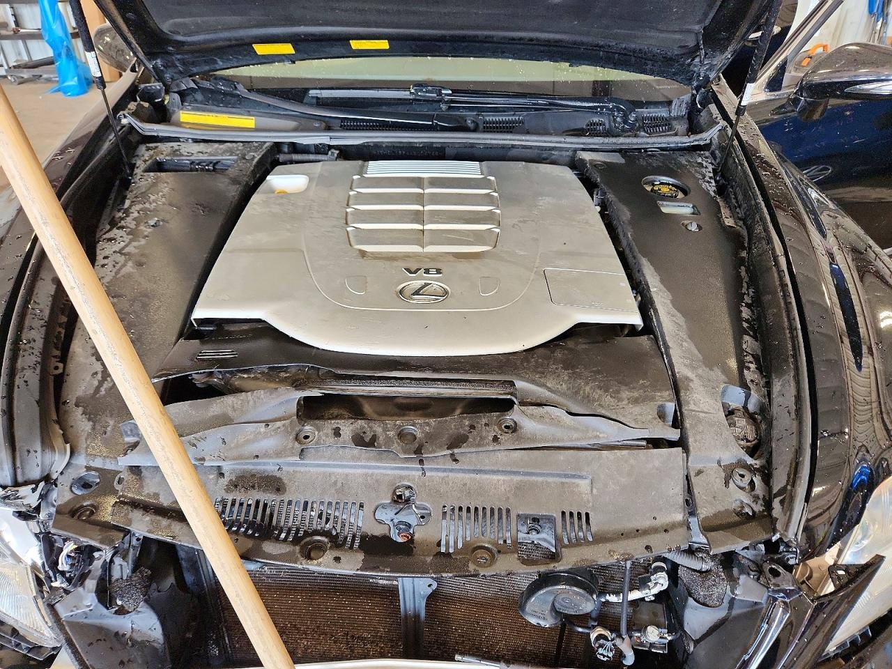 JTHCL1EF4A5006765 · 2010 LEXUS LS · 11/12