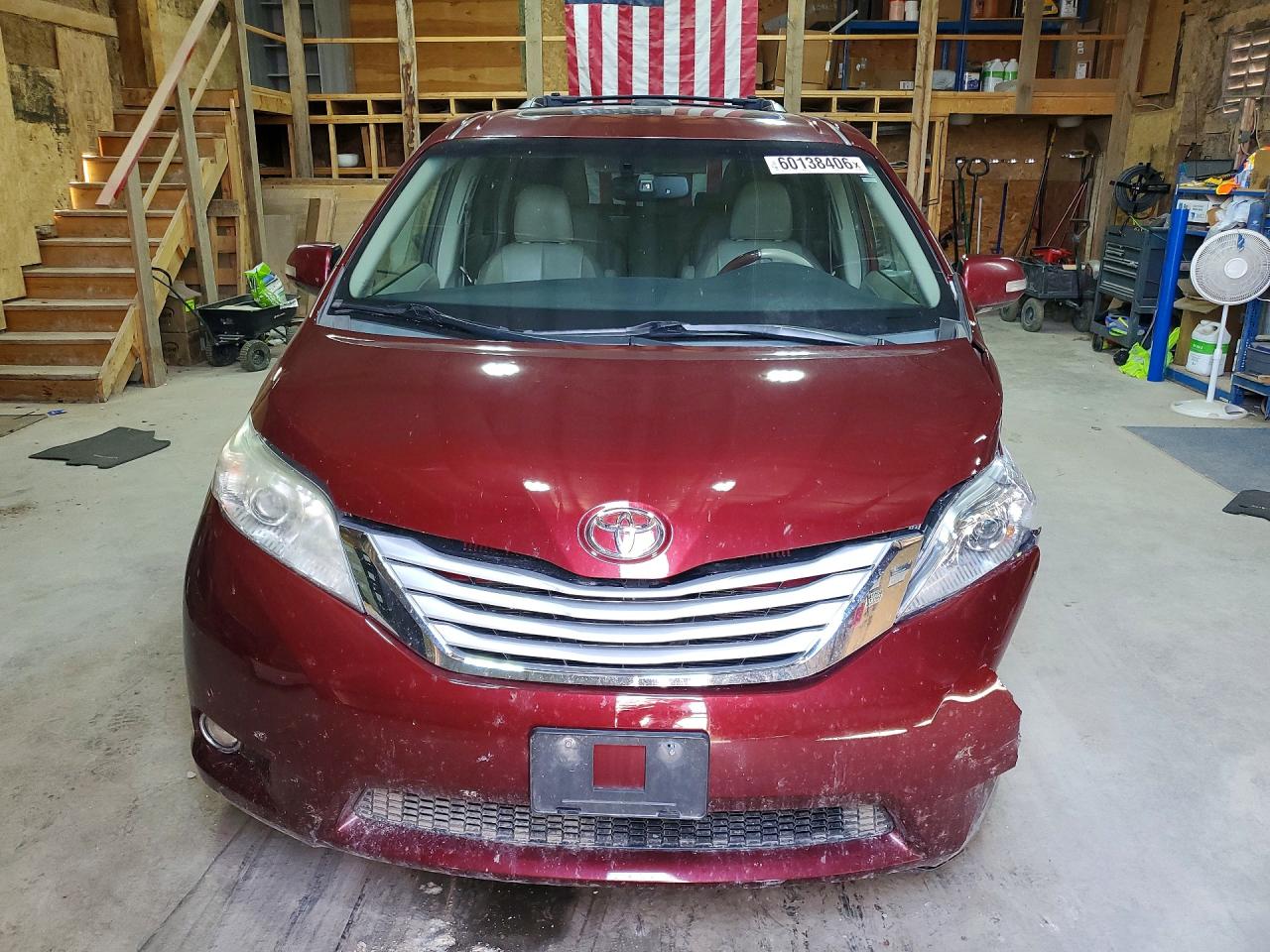 5TDDK3DC8DS067448 · 2013 TOYOTA SIENNA · 5/13