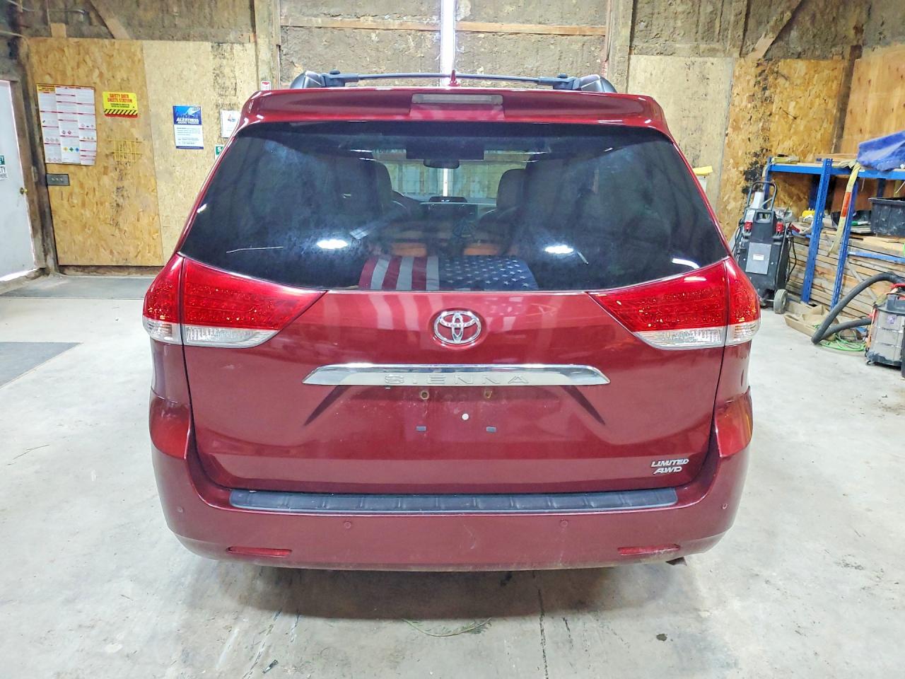 5TDDK3DC8DS067448 · 2013 TOYOTA SIENNA · 6/13