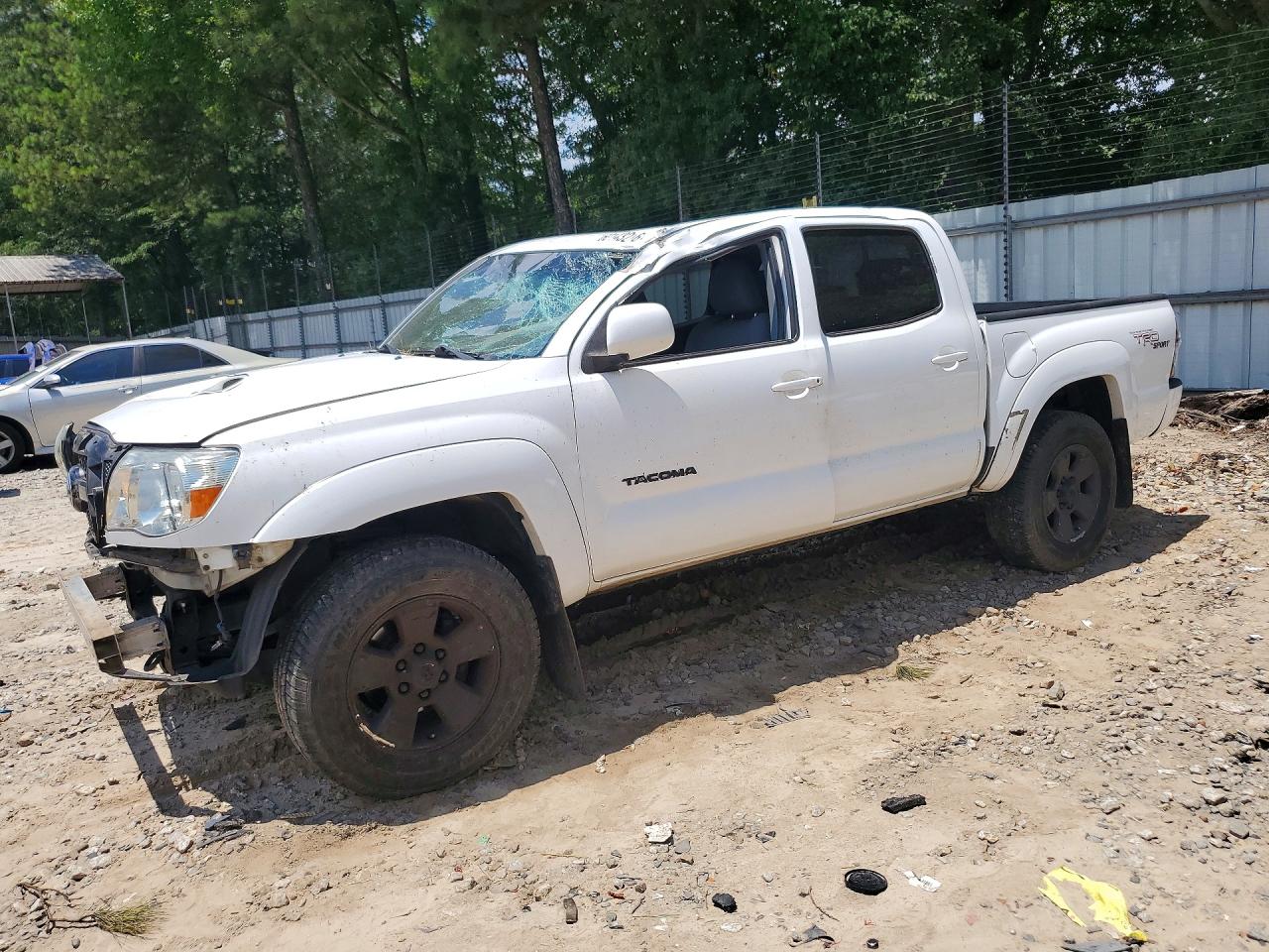 3TMJU4GN0BM112900 · 2011 TOYOTA TACOMA