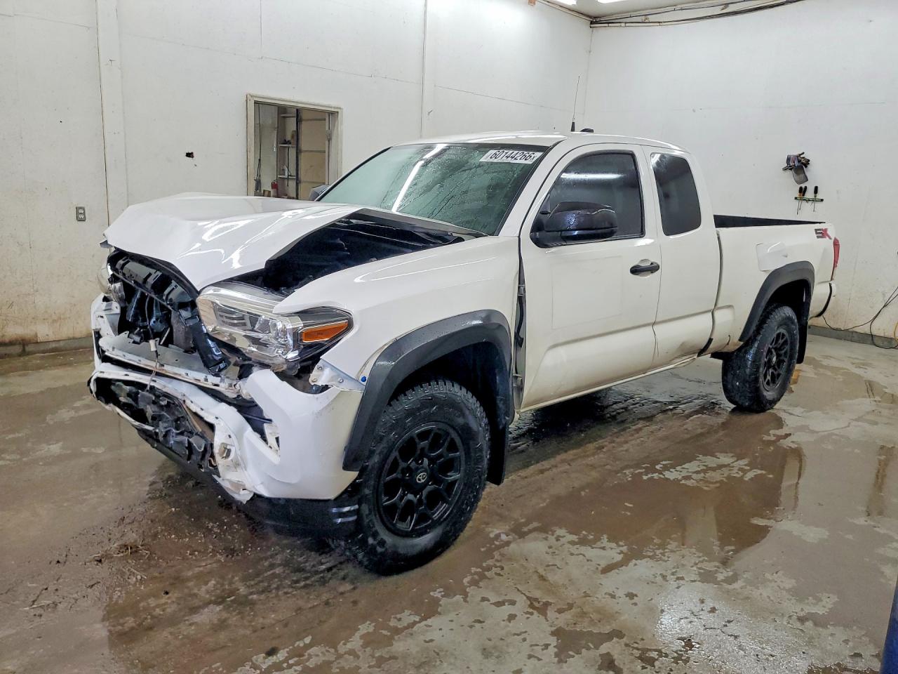 3TYSZ5AN4MT020975 · 2021 TOYOTA TACOMA