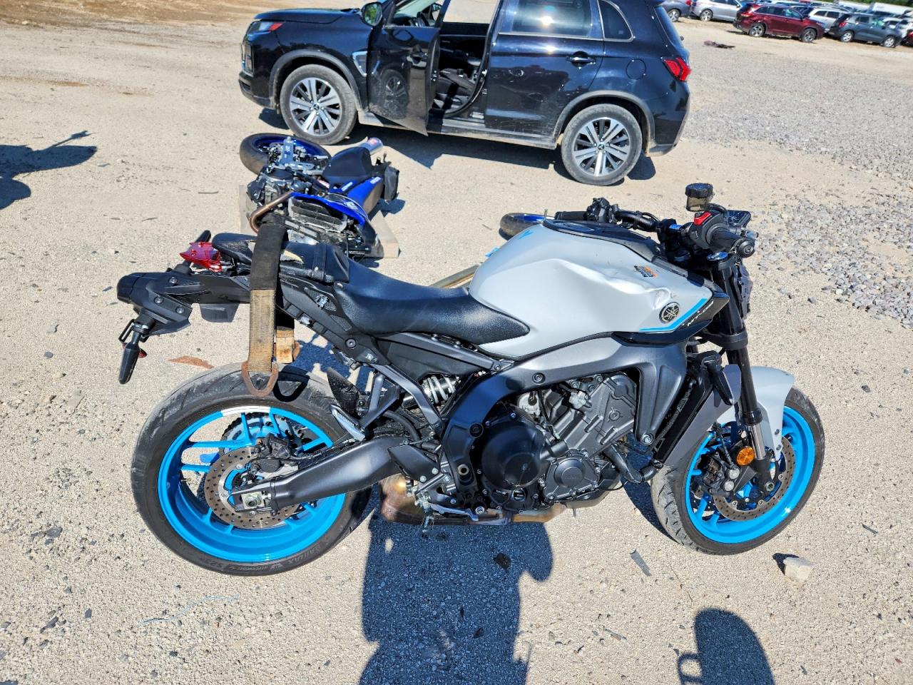 JYARN94E2SA003638 · 2025 YAMAHA MT09